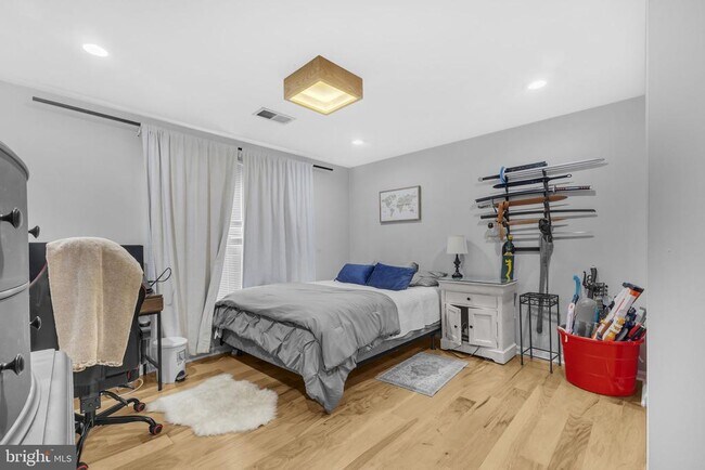 Building Photo - 7113 Latour Ct