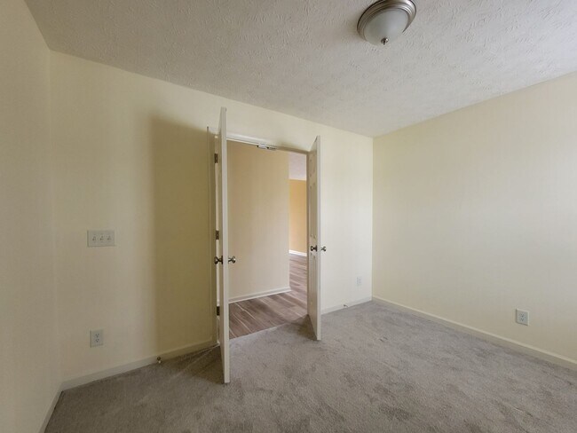 Building Photo - Lake Front Property. Loft - Swim/Tennis - Stainless Steel Appliances