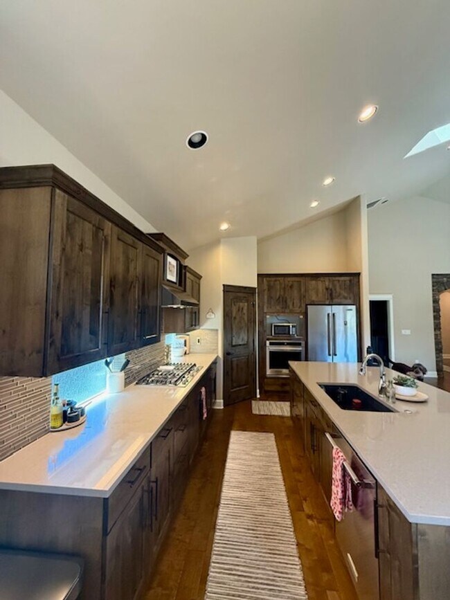 Building Photo - Luxury Single-Level Home with 3-Car Garage...