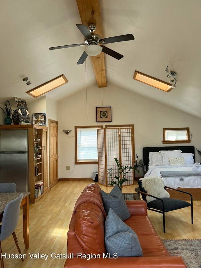 Building Photo - 40 Sunset Ridge