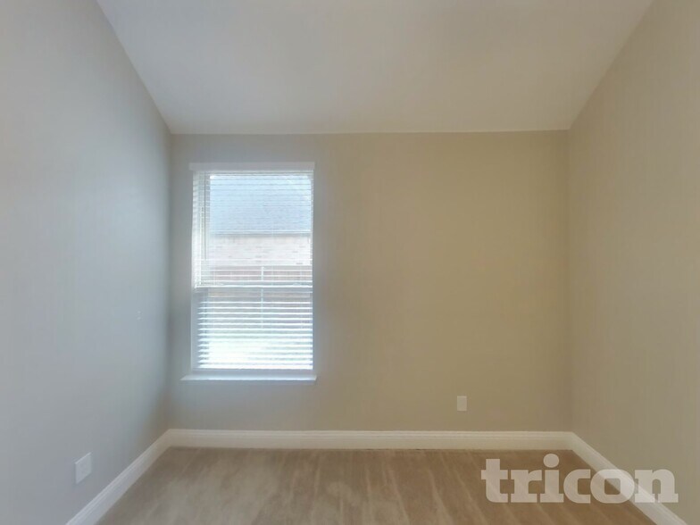 Building Photo - 108 Mckinley Dr