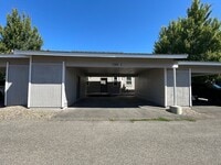 Building Photo - 1308 N Brooklane St