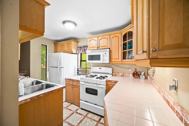 Building Photo - 4812 Avenue G