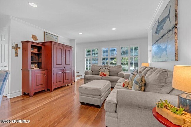 Building Photo - 101 Neptune Pl