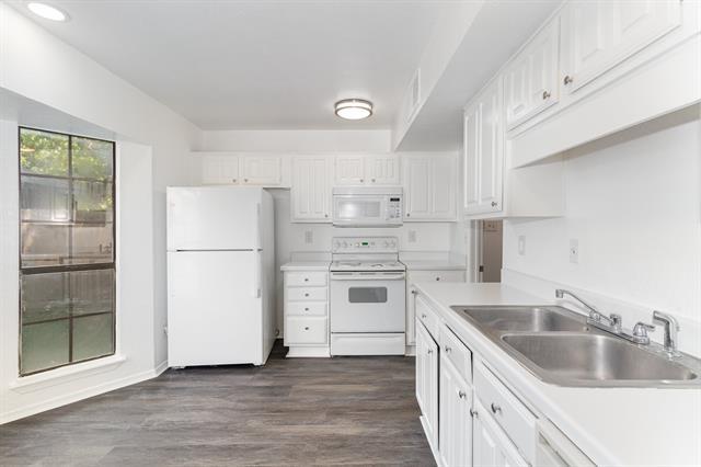 Building Photo - 6767 Dandelion Dr