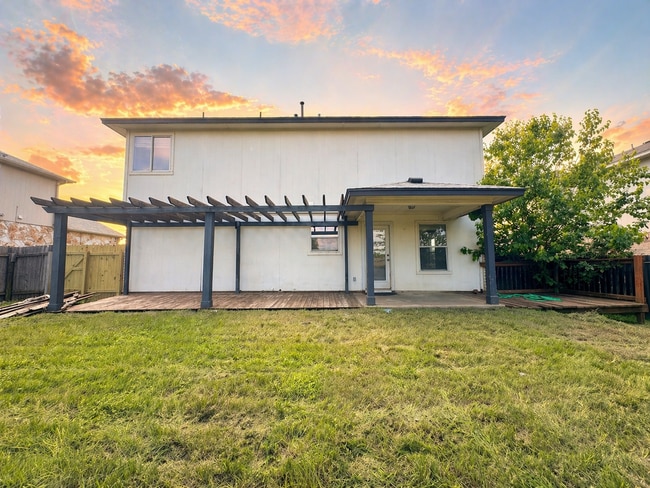 Building Photo - AVAILABLE NOW; APPLY AT OUR WEBSITE TODAY!!