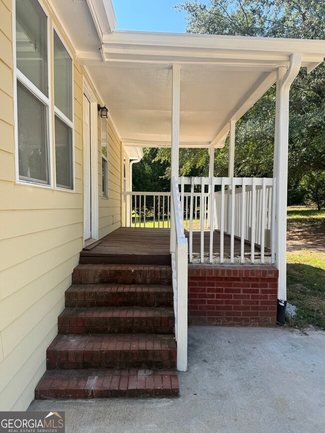 Building Photo - 400 Tunis Rd