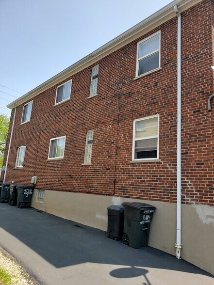 The other Side of the Building - 4753 Rapid Run Rd