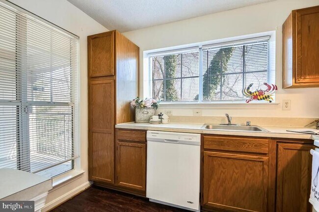Building Photo - 45 Ashlar Hill Ct