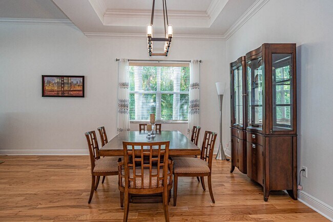 Building Photo - 4229 Diamond Square