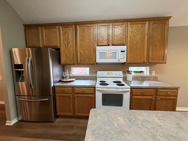 Building Photo - 2507 Silver Spur Ln