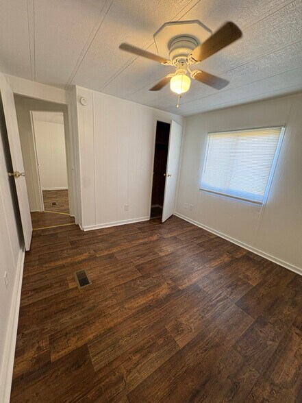 Building Photo - 200 Jenkins Rd