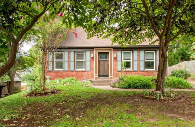 Building Photo - 947 Cahal Ave