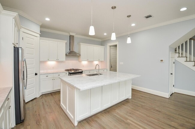 Building Photo - 2511 Judiway St