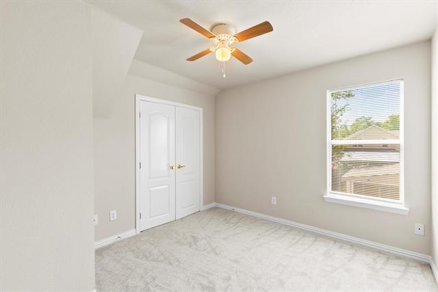 Building Photo - 501 W Leland Ave