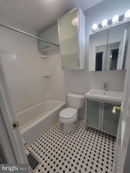 Building Photo - 25 Offspring Ct