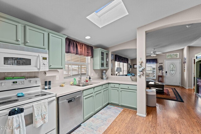 Building Photo - 2501 W Wickenburg Way