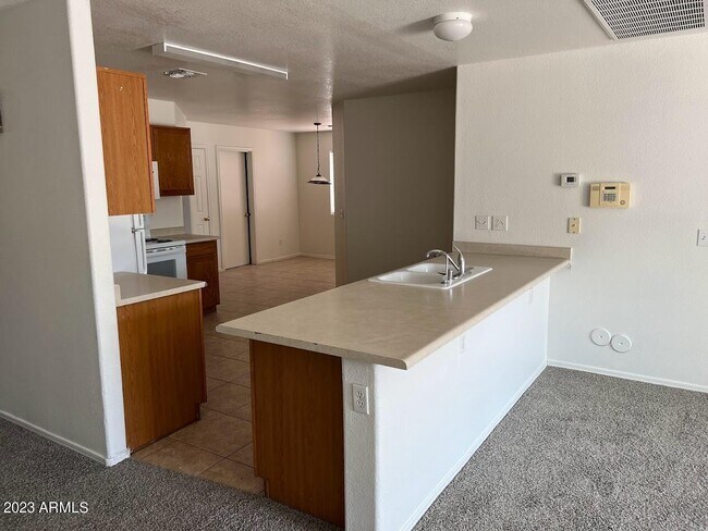 Building Photo - 3217 S 65th Dr