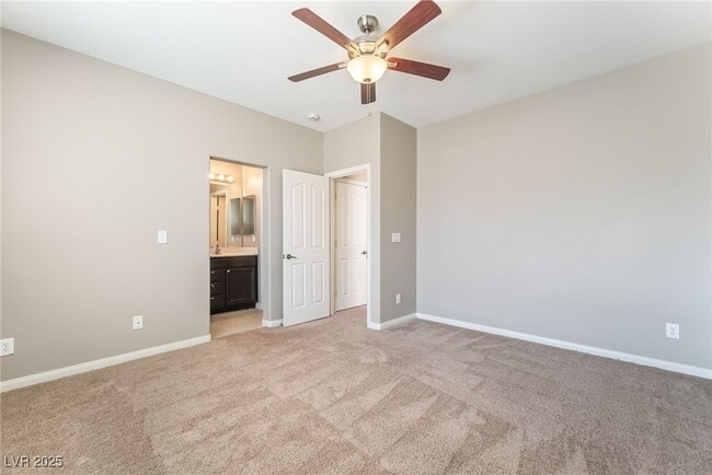 Building Photo - 9348 Vista Waters Ln