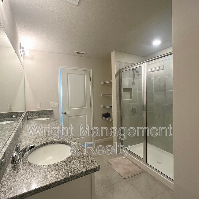 Building Photo - 31332 Amberview Bnd