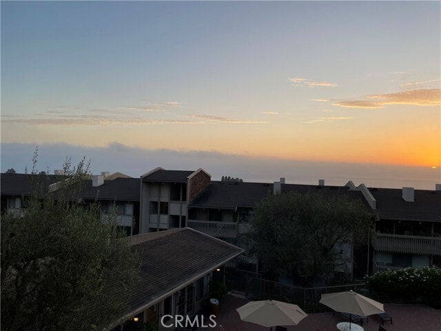 Building Photo - 6542 Ocean Crest Dr