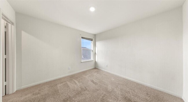 Building Photo - 18524 Speculator Ln