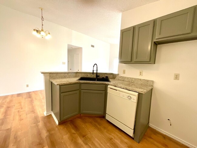 Building Photo - 2-Bedroom Duplex Near Highway 78- Pet-Friendly with Fenced Yard! SECTION 8 ACCEPTED