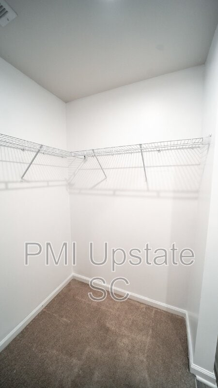 Building Photo - 226 Coldwater Creek Ct