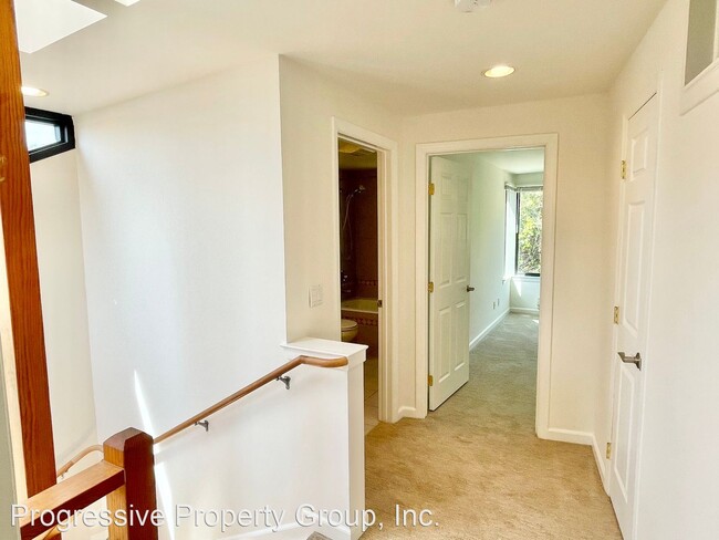 Building Photo - 3 br, 4 bath House - 338 Holladay Avenue