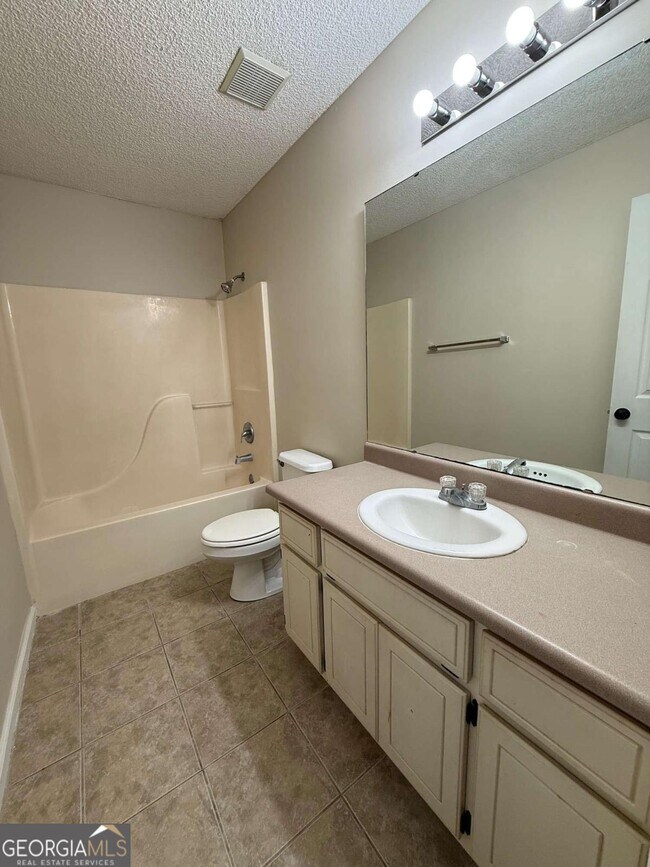 Building Photo - 16 Sapelo Dr