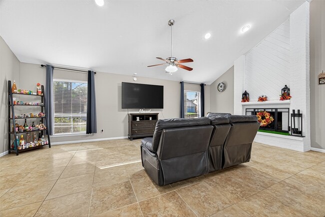 Building Photo - 4006 Dover St