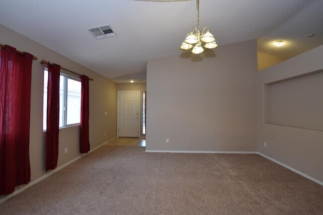 Building Photo - 1024 Clover Tip Ct