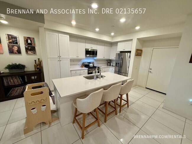 Building Photo - 1455 Banahaw Way