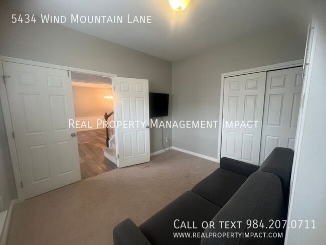 Building Photo - 5434 Wind Mountain Ln