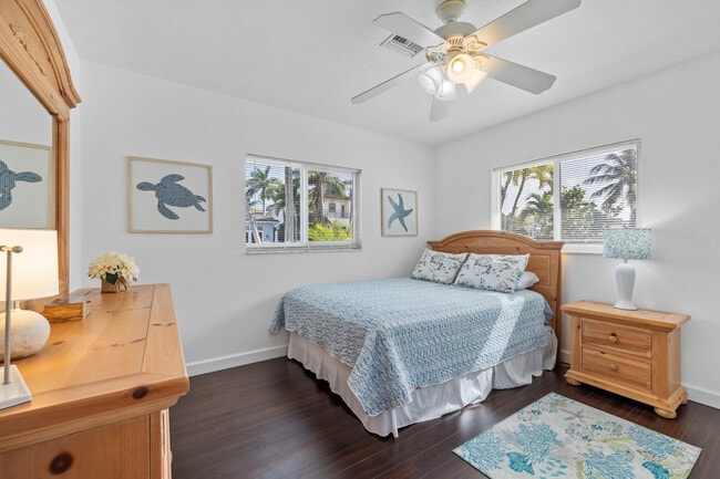 Building Photo - 925 Cypress Dr