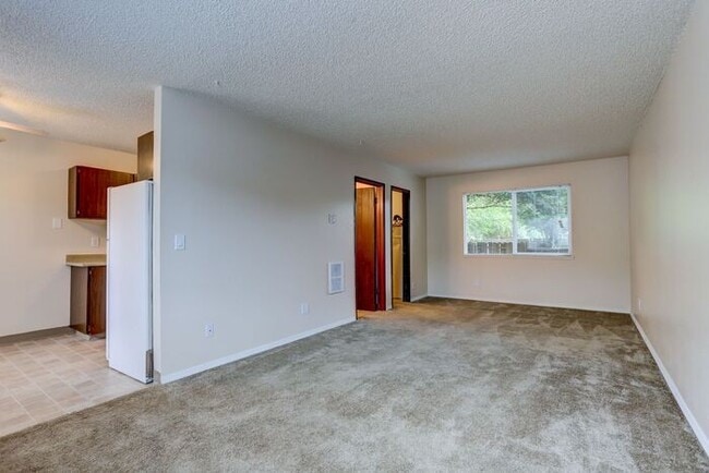 Primary Photo - Cozy, Yet Spacious Upper Studio Apartment!!