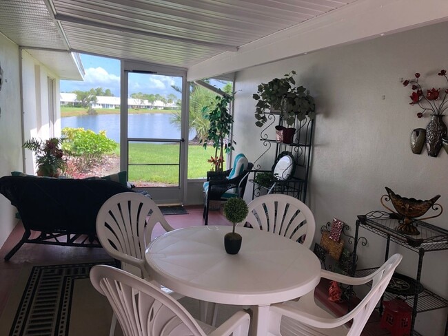 Building Photo - NEWLY LISTED 2BD/2BA/2CG Villa