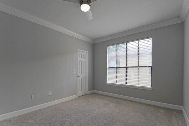 Building Photo - Brookhaven/Buckhead 2BR