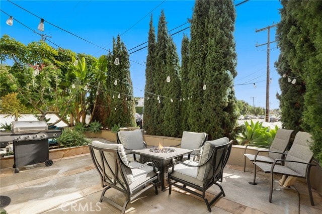 Building Photo - 352 Thalia St