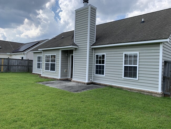 Building Photo - 7689 Eagle Lake Rd