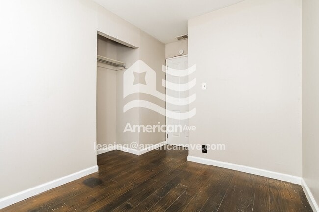 Building Photo - 1715 Monterey Ct