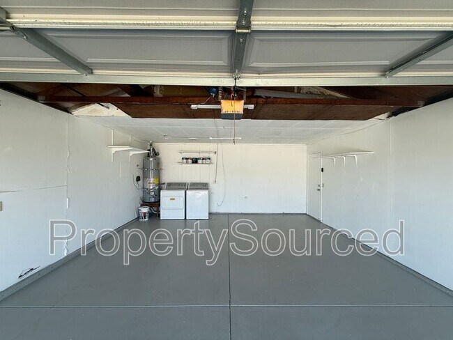 Building Photo - 1462 Snyder St