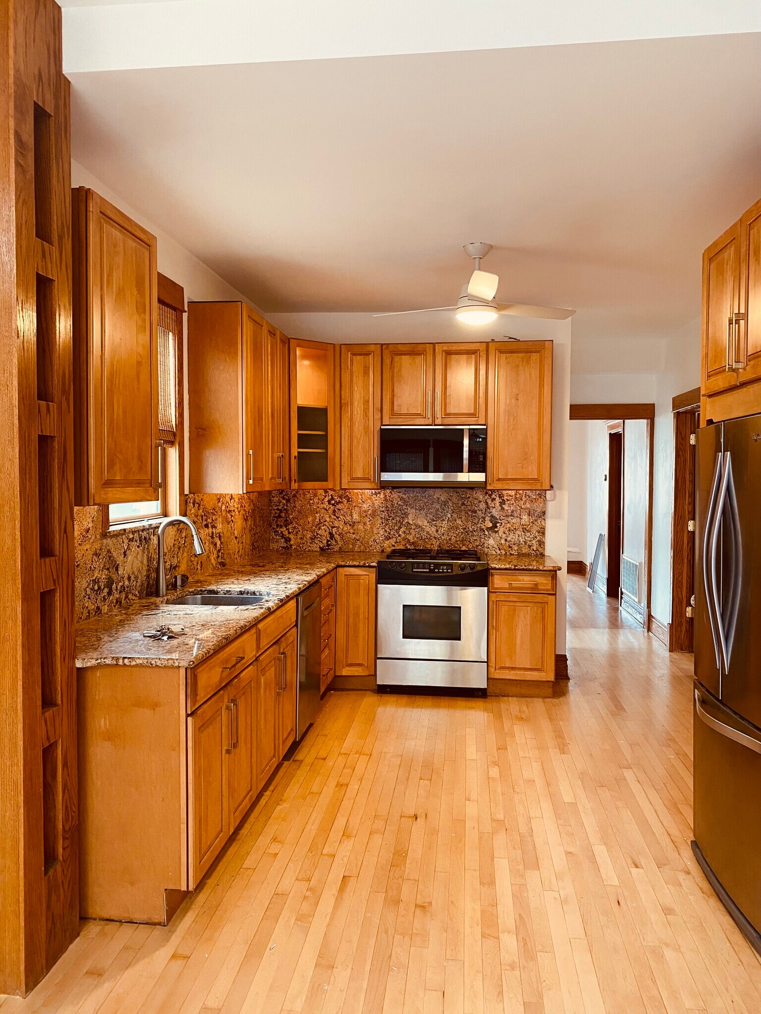 Kitchen view - 2014 W Fletcher St