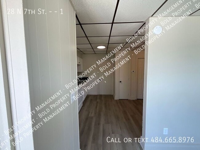 Building Photo - 28 N 7th St