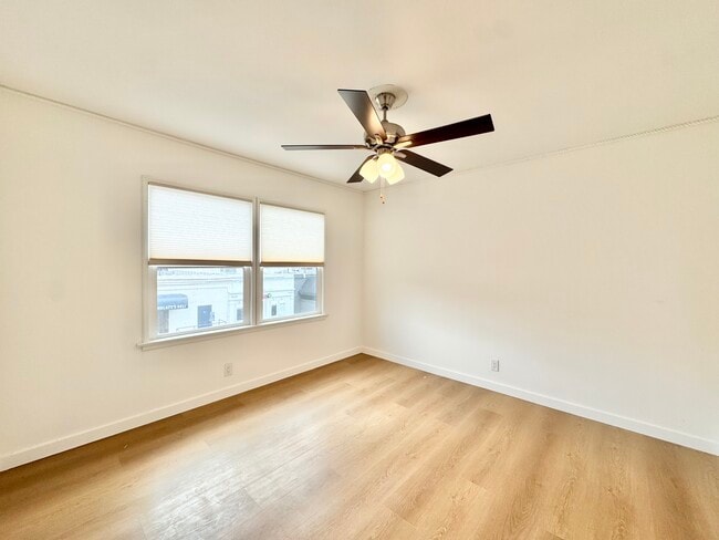 Building Photo - 1518 Laurel Canyon Blvd