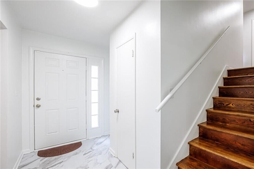 Building Photo - 2692 Whites Mill Ct