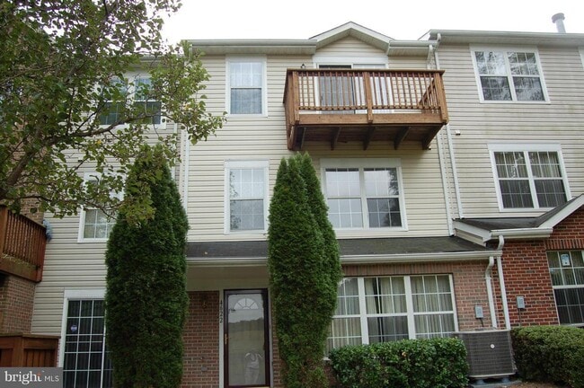 Building Photo - 4622 Deepwood Ct