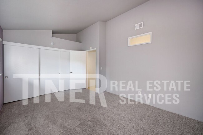 Building Photo - 9118 Madison Green Ln