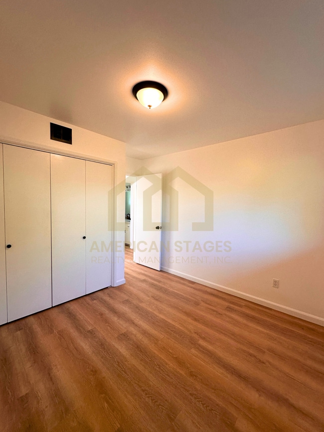 Building Photo - 1012 N H St