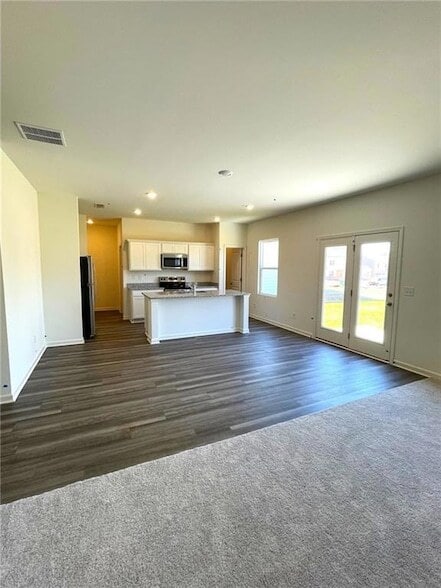 Building Photo - 24 Rowlett Pl